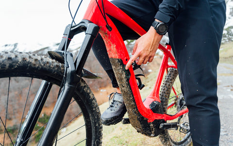 Best Tips on How to Safely Go Downhill with Your e-MTB